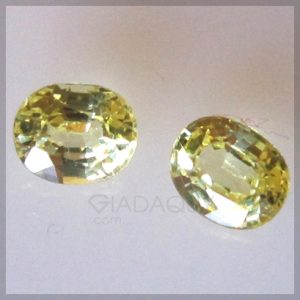 2-vien-da-sapphire-vang-oval-cut-1-carats-409x409