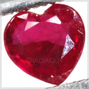 3-vien-da-ruby-do-fancy-cut-hinh-trai-tim-2.245-carats-PG-2085