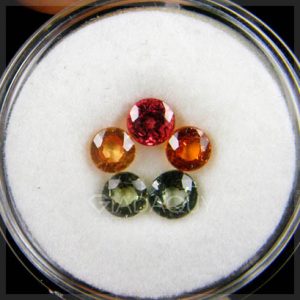 Bo-3-vien-da-quy-sapphire-hinh-tron-nhieu-mau-TW-1136