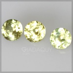 Bo-3-vien-da-quy-sapphire-mau-vang-hinh-tron-1-carats