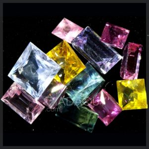 Bo-nhieu-vien-da-quy-sapphire-nhieu-mau-GOGO-1607