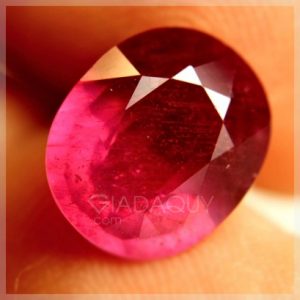 Da-quy-ruby-do-ruc-ro-oval-mixed-cut-6.24-carats