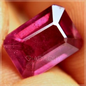 Da-quy-ruby-mau-do-step-cut-4.18-carats