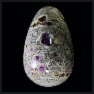 Da-quy-ruby-tu-nhien-danh-bong-473.65-carats-PPP-200