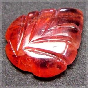 Da-quy-sapphire-do-cham-khac-hinh-chiec-la-TS354-409x409