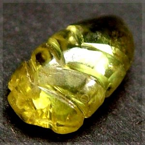 Da-quy-sapphire-vang-cham-khac-hinh-chiec-la- TS371-409x409