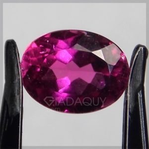 Da-quy-tourmaline-oval-do-hong-409x409