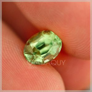 Da quy tourmaline xanh luc nhat RTO187