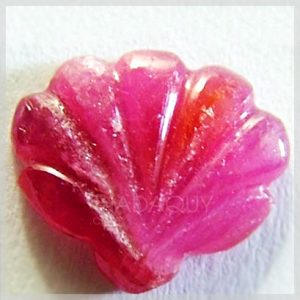 Đá ruby đỏ hồng chạm khắc hình vỏ sò 2.65 carats LG-1217