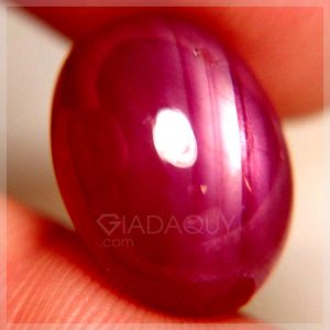 Da-quy-ruby-do-25.71-carats-mai-tron-hinh-oval
