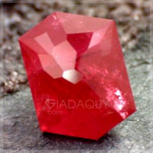 Da-quy-ruby-do-huyet-bo-cau-1.45-carats