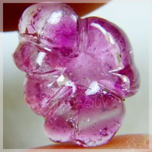 Da tourmaline hong cham khac hinh doa hoa GWE 77-11