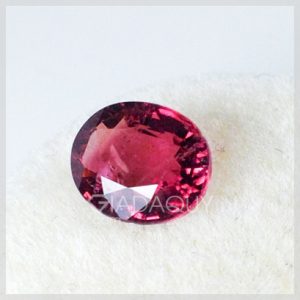 Da-tourmaline-oval-do-Rubellite