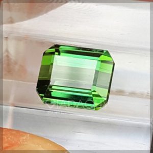 Da tourmaline xanh luc 2.29 carats