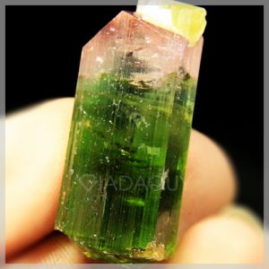 Khoang-chat-da-tourmaline-hai-mau-xanh-luc-hog-tbm-84-carats-409x409