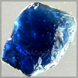 Khoang-chat-sapphire-tho-xanh-duong-3-4-carrat-RG-1298-409x409