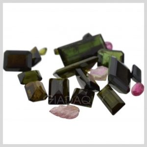 bo-33-vien-da-quy-tourmaline-nhieu-mau-tong-cong-52-carats