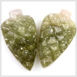 hai vien da Tourmaline phoi mau cham khac gogo 1331