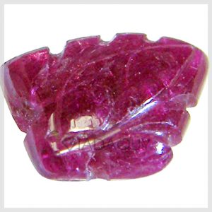 Đá ruby tím chạm khắc hình chiếc lá 2.50 carats TS128