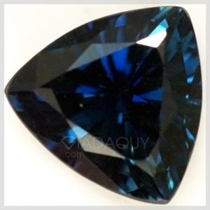 da quy sapphire xanh duong triangular brilliant cut