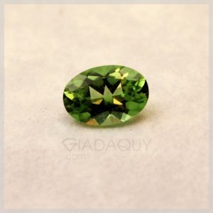 da-quy-tourmaline-chrome-oval-cut-0.54-carats