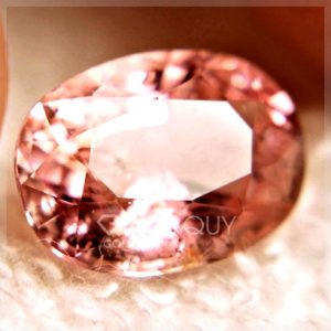 da-quy-tourmaline-hong-nhat-oval-cut-4.78-carats