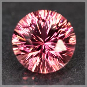 da-tourmaline-hong-tron-2.355-carats