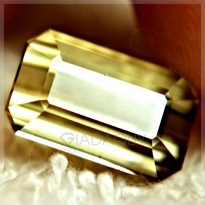 da-quy-tourmaline-vang-7.39-carats