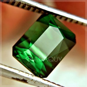 da-quy-tourmaline-xanh-luc-2.71-carats
