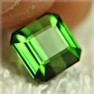 da tourmaline xanh luc 3.06 carats