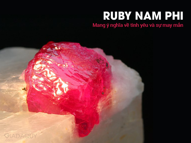 da ruby nam phi mang y nghia tinh yeu may man