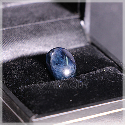 da quy sapphire xanh mat nhan