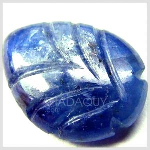 da quy sapphire xanh duong cham khac hinh chiec la TS398