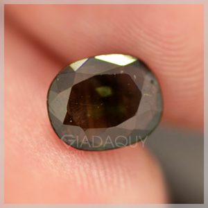 da quy sapphire xanh luc oval cut RSA389