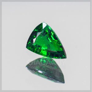 da-quy-tourmaline-chrome-xanh-luc-0.555-carats