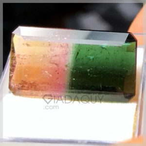 da-quy-tourmaline-hai-mau-xanh-luc-va-mau-hong-11.45-carats