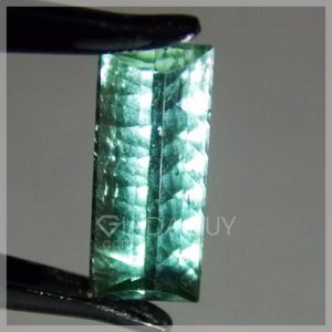 da tourmaline mau xanh luc 2.28 carats