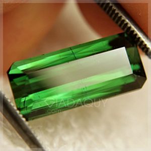 da-quy-tourmaline-xanh-luc-5.08-carats
