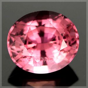 da-quy-tourmaline-oval-hong-RTO149