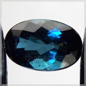 da-quy-tourmaline-xanh-duong-oval-cut-1.34-carats