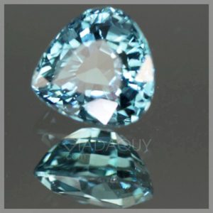 da-quy-tourmaline-xanh-duong-pear-cut-0.95-carats