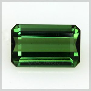 da-quy-tourmaline-xanh-luc-emerald-cut-4.55-carats