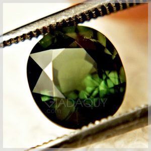 da-tourmaline-xanh-luc-hinh-tron-1.96-carats
