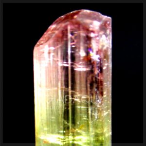 khoang-chat-da-quy-tourmaline-hai-mau-hong-mau-xanh-luc-13.5-carats