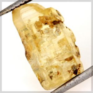 khoang chat sapphire tho vang 7.16 carats MX3369