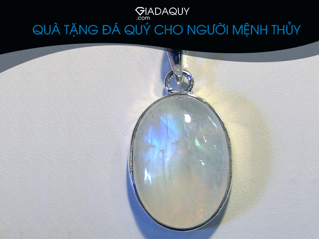 qua tang da quy cho nguoi menh thuy
